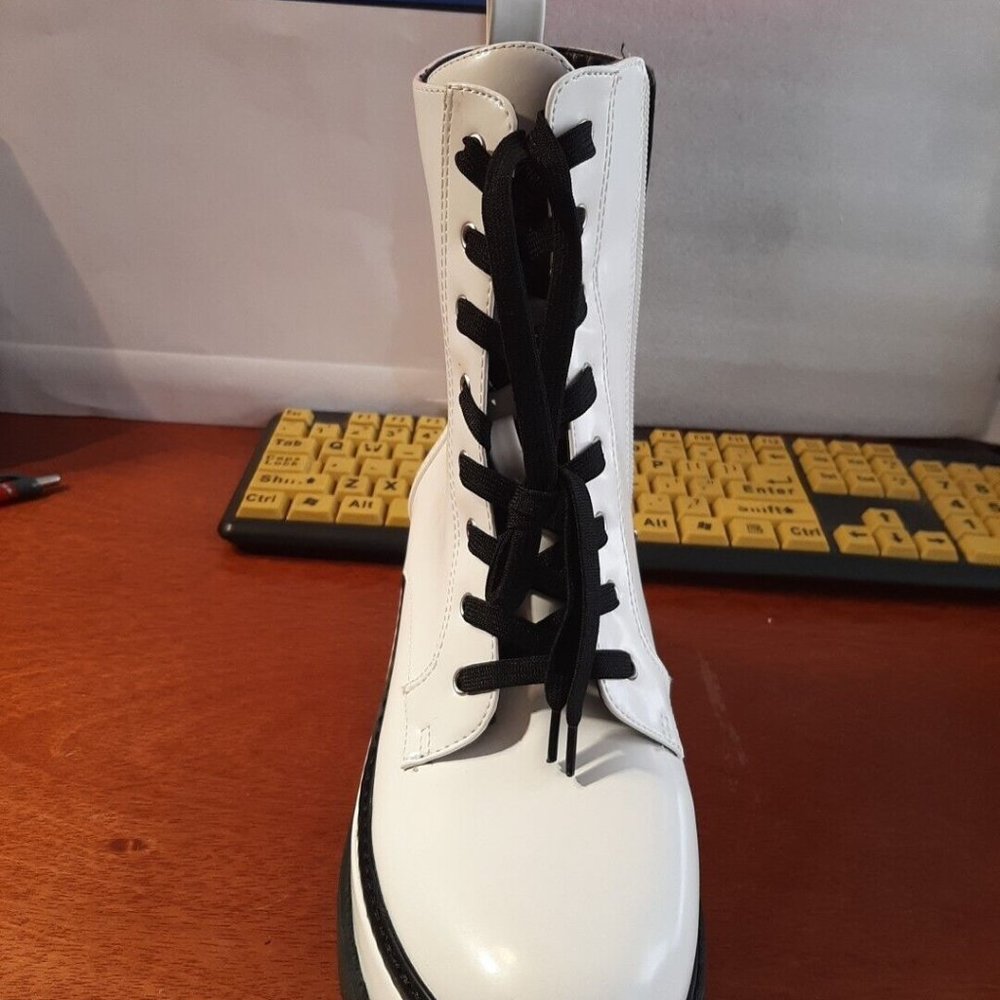 NEW ! Jessica Simpson Women Imelda Platform Combat Boot White Size7 New With Box